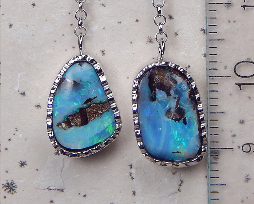 Boulder Opal-Stecker - Video