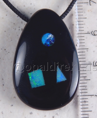 Obsidian mit Opal-Inlay