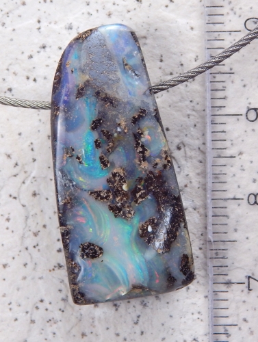 Boulder Opal am Band - Video