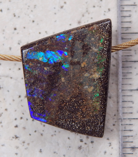 Boulder Opal am Band - Video