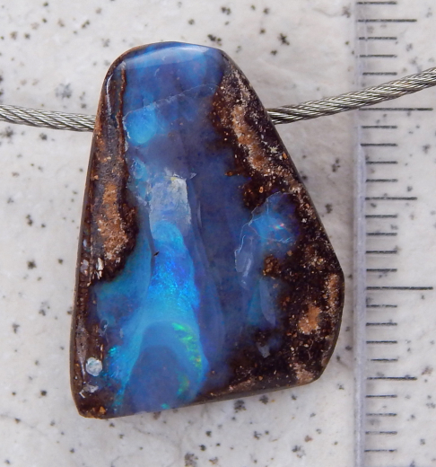 Boulder Opal am Band - Video