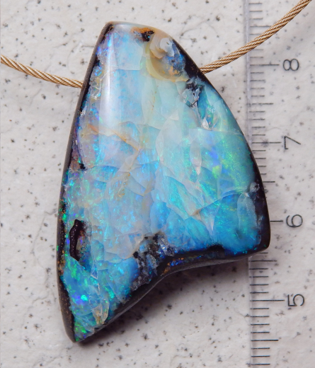 Boulder Opal am Band - Video