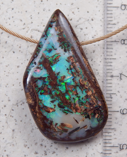 Boulder Opal am Band - Video