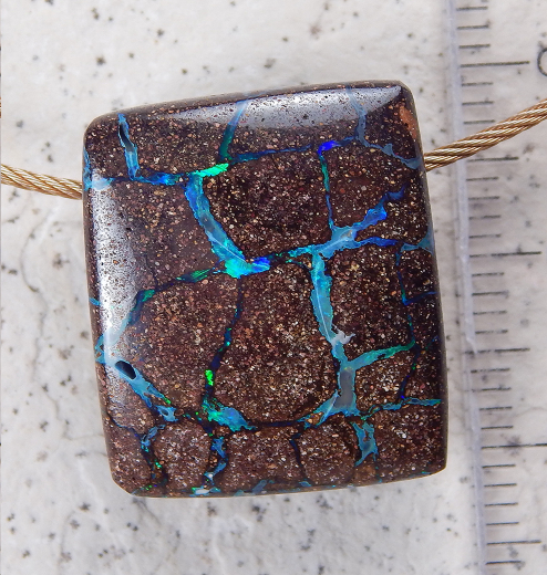 Boulder Opal am Band - Video