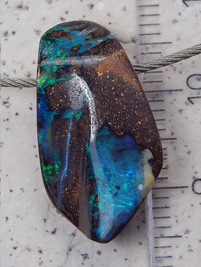 Boulder Opal am Band - Video