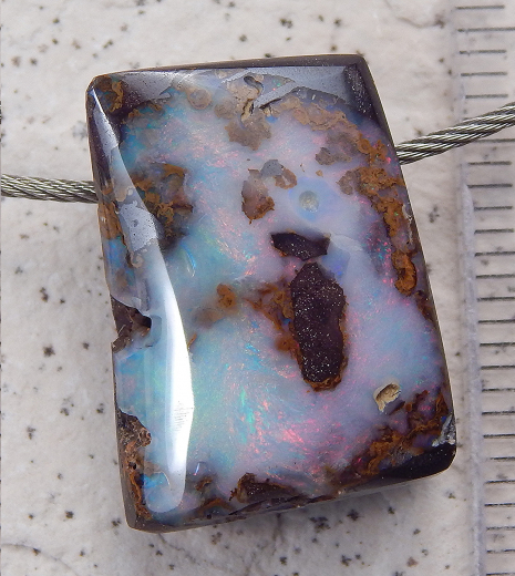 Boulder Opal am Band - Video