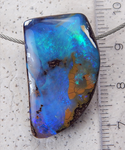 Boulder Opal am Band - Video