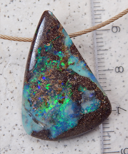 Boulder Opal am Band - Video