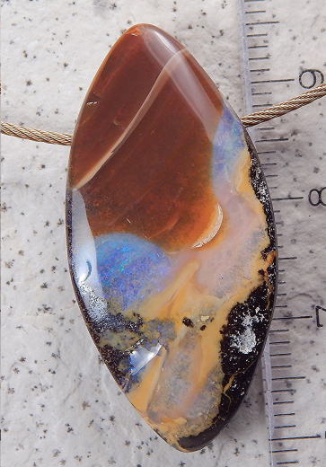 Boulder Opal am Band - Video