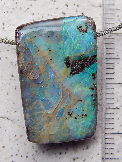 Boulder Opal am Band - Video