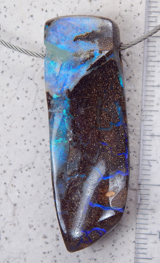 Boulder Opal am Band - Video