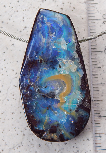 Boulder Opal am Band - Video