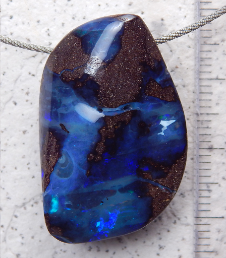 Boulder Opal am Band - Video