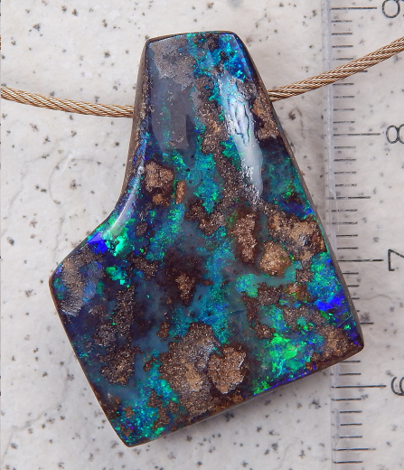 Boulder Opal am Band - Video