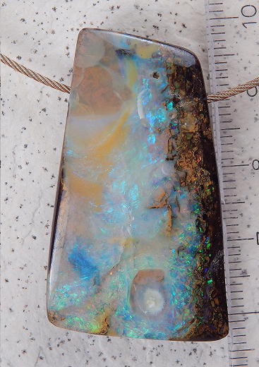 Boulder Opal am Band - Video