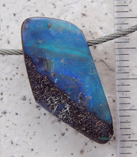 Boulder Opal am Band - Video