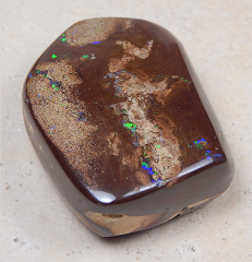 Koroit-Nut-Opal - Video