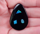 Obsidian mit Opal-Inlay