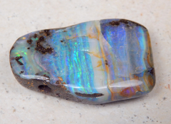 Boulder Opal am Band - Video