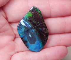 Boulder & Nuss Opal am Band - Video