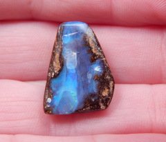 Boulder Opal am Band - Video