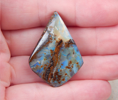 Boulder Opal am Band - Video