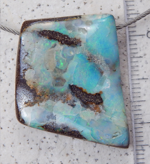 Boulder Opal am Band - Video