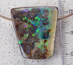 Gem Boulder Opal am Band - Video