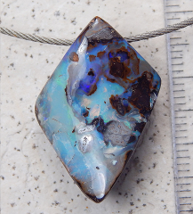 Boulder Opal am Band - Video