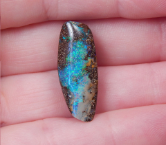 Boulder Opal am Band - Video