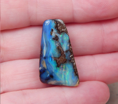 Boulder Opal am Band - Video