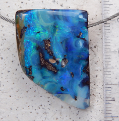 Boulder Opal am Band - Video