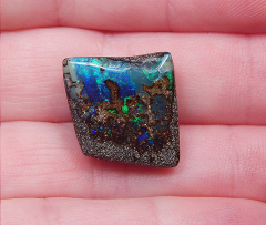 Boulder Opal am Band - Video