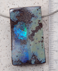 Boulder Opal am Band - Video